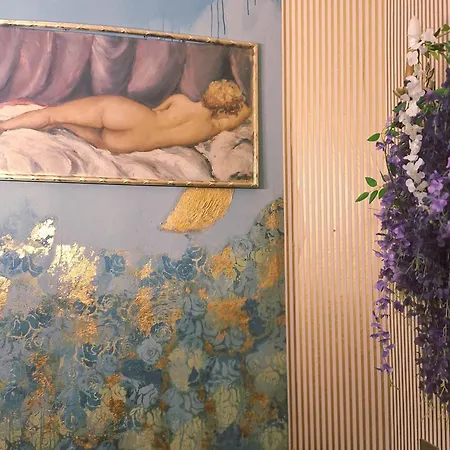 In A Writer's 19th Century Calea Victoriei ヴィラ *