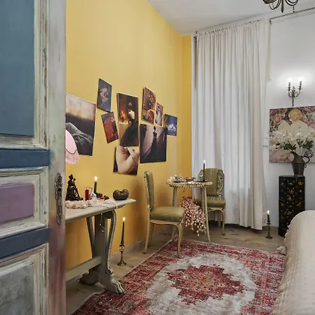 Creative Retreat And Artist Haven Bohemian On Calea Victoriei Boekarest