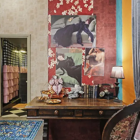 Creative Retreat And Artist Haven Bohemian On Calea Victoriei *