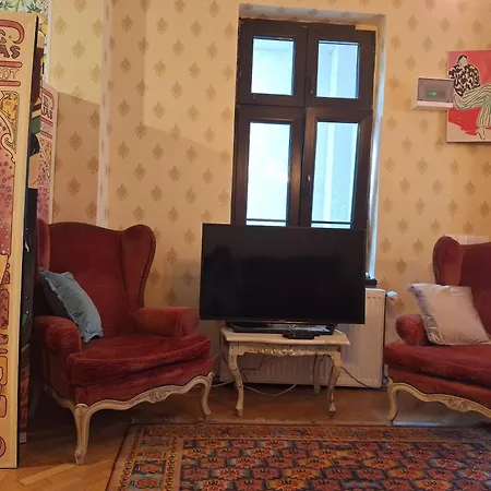 Creative Retreat And Artist Haven Bohemian On Calea Victoriei Villa Boekarest