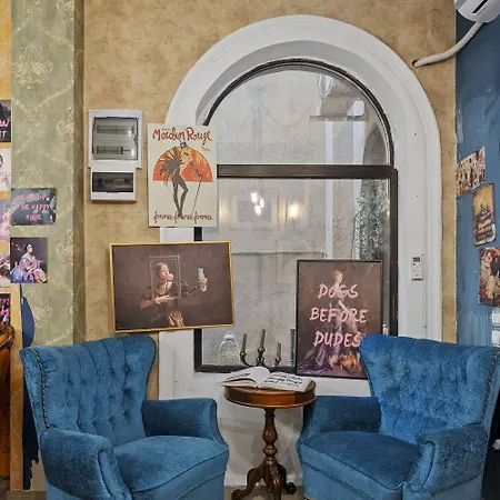 Βίλα Creative Retreat And Artist Haven Bohemian On Calea Victoriei Βουκουρέστι